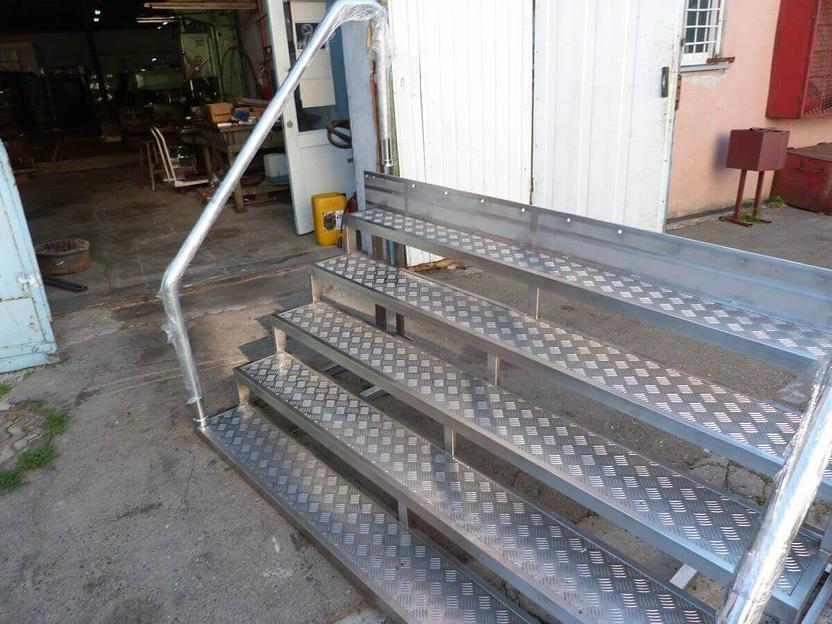 Лист алюминиевый рифлёный 1,2х1200х3000 мм опт фото 2