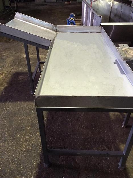 Стол со склизом для подачи живой птицы в зону навески фото 1