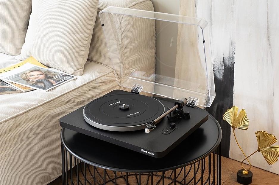 Комплект стереоусилитель PHAZE AUDIO VOLT black + проигрыватель винила DIANA shadow black фото 4