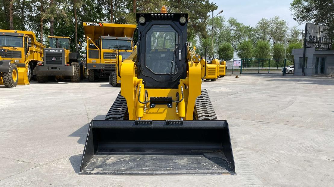 Мини-погрузчик TS65 фото 4