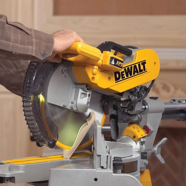 Торцовочная пила DEWALT DWS780-QS 1675 Вт 1900-3800 об/мин возможность подключения пылесоса, подсветка, пылесборник фото 9