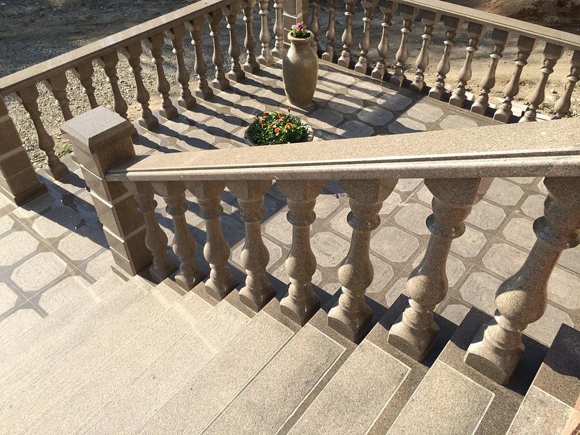 Перилы и балясины из травертина ОПТ фото 3