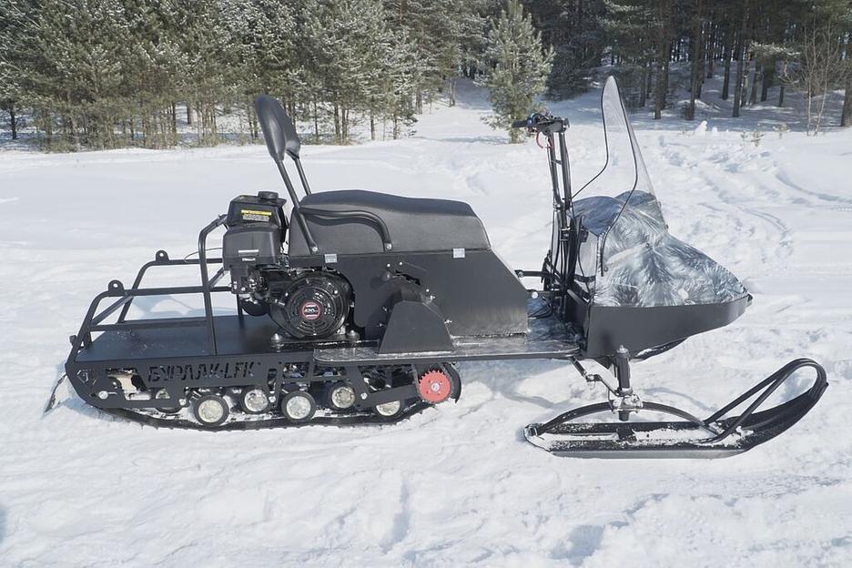 Снегоход Бурлак Егерь Центро М 20 л.с., 2710*1100*1300 мм. подвеска: катковая фото 1