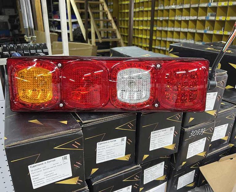 Фонарь задний правый Х3000 DZ95189811212 TiggerPart фото 1