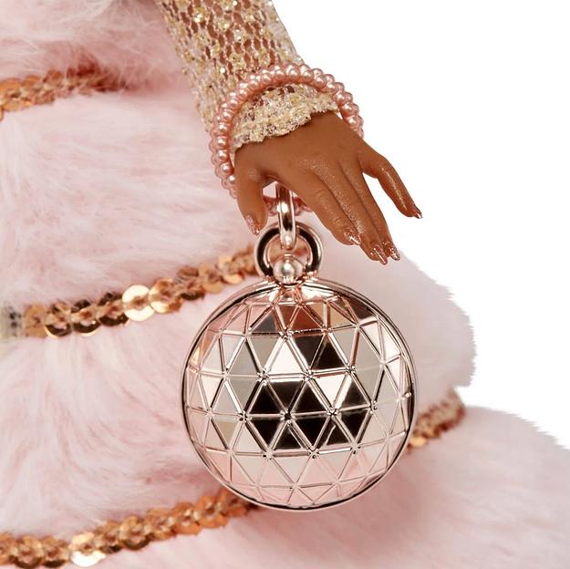 Кукла «LOL Surprise OMG 2021 Holiday NYE Queen» оригинал опт фото 6