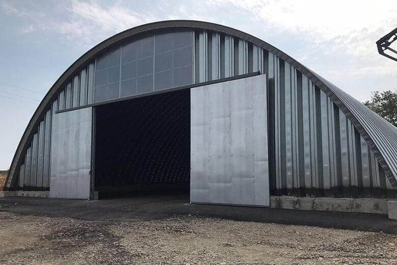 Проектирование, изготовление и монтаж бескаркасного ангара (полукруглые) фото 2
