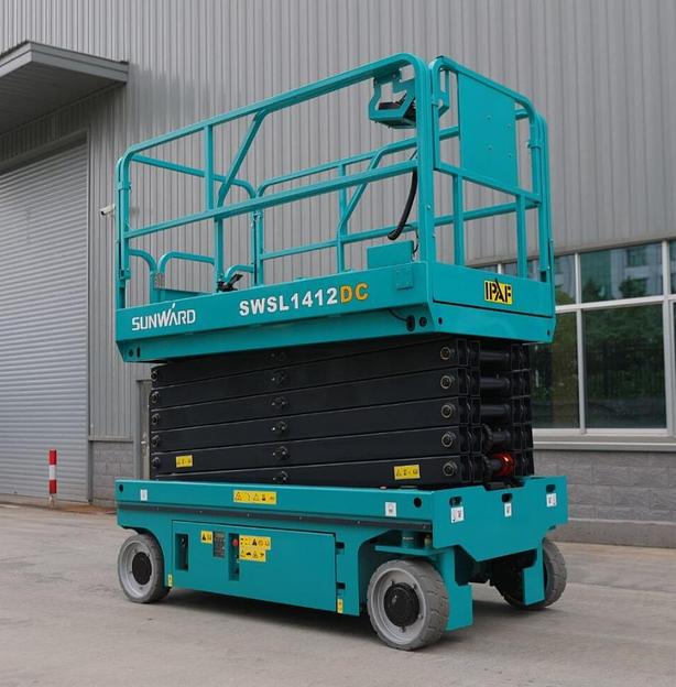 Подъемник Sunward «SWSL1412DC» ножничный фото 3