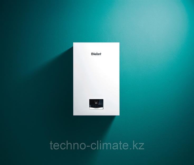 Настенный газовый конденсационный двухконтурный котел Vaillant ecoTEC intro VUW 18/24 AS/1-1 (H-RU) фото 1