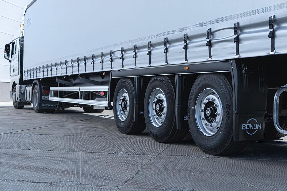 Шторный полуприцеп 16,52 м 914296-04 фото 4