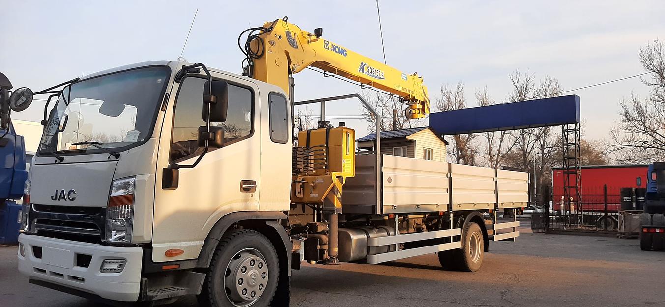 Jac N120 Бортовой автомобиль с КМУ XCMG фото 1