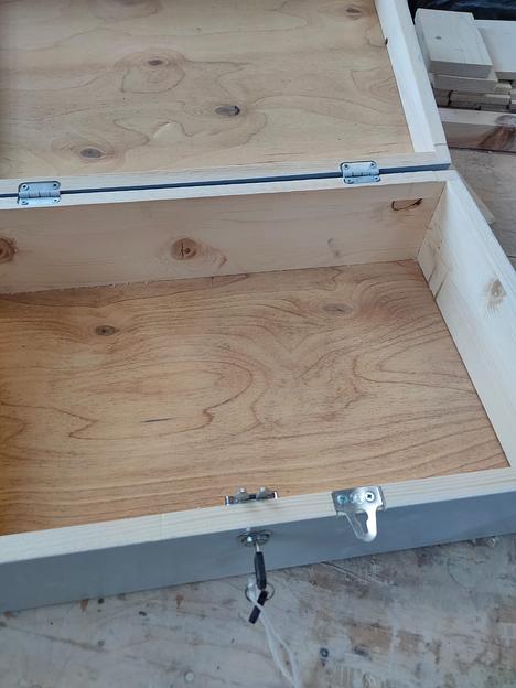 Деревянные запирающиеся ящики (ЗИП) любого размера, с окрашиванием на заказ, опт фото 5