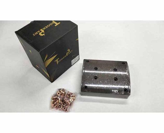 后刹车片(8孔)SHAANXI F3000 DZ9112340062 TiggerPart фото 4