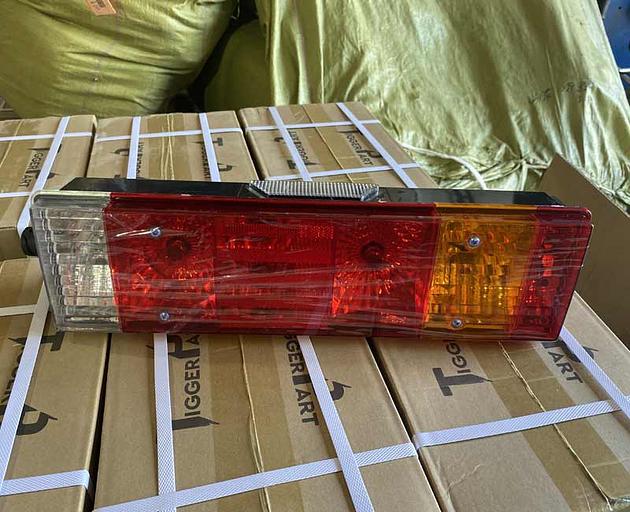 Фонарь задний X3000 левый DZ95189811211 фото 1