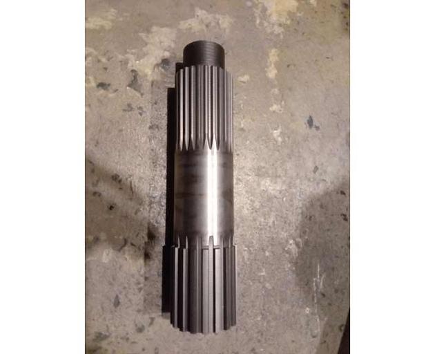 Вал выходной КПП Fuller JS180 D=68мм JS180-1707105 фото 1