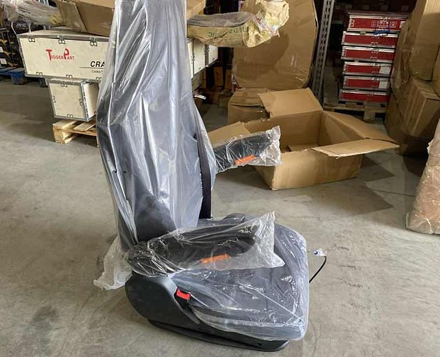 Driver's seat, front left MAN TGA/TGS 81623076419 фото 2