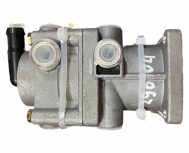 Главный тормозной кран HOWO WG9719360005 фото 1