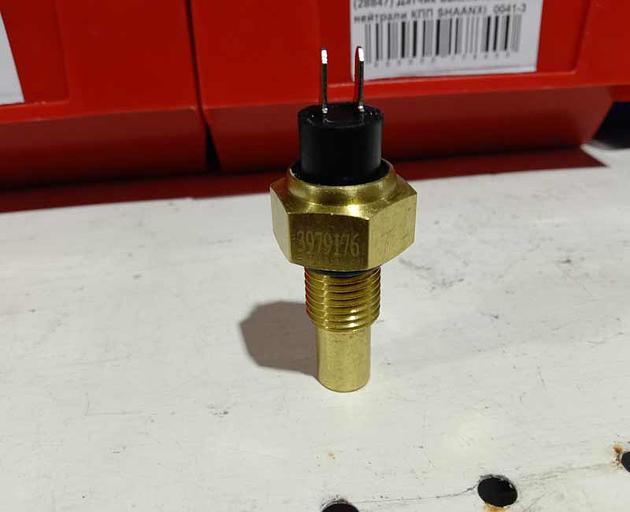 Датчик температуры охлаждающей жидкости DONGFENG C3979176 фото 2