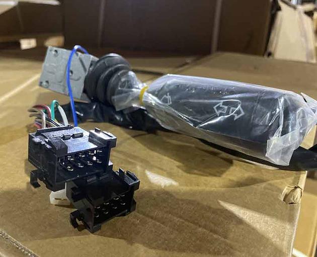 Steering column combined switch SHAANXI 81.22509.0124 фото 2