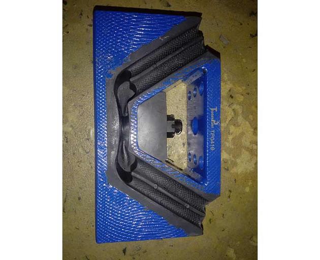 后发动机安装垫 208x119x70 199100590031 TiggerPart фото 1