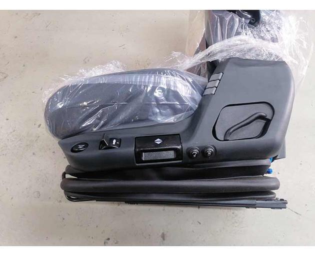 Сиденье водителя MAN с подогревом 81623076419 фото 2