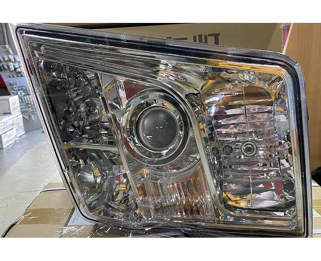 Front left headlight X3000 tractor DZ97189723251 фото 1