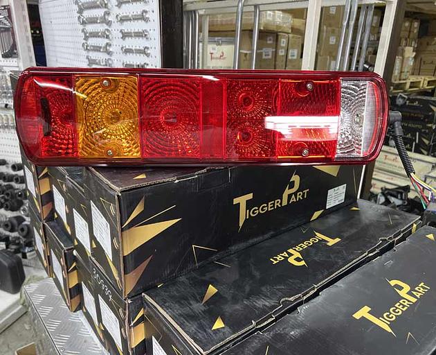 Rear right light HOWO T5G/SITRAK WG9719810012 TiggerPart фото 1