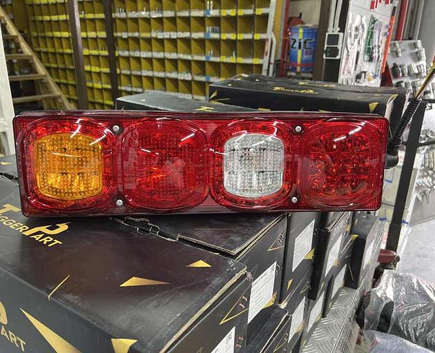 Фонарь задний левый Х3000 DZ95189811211 TiggerPart фото 1