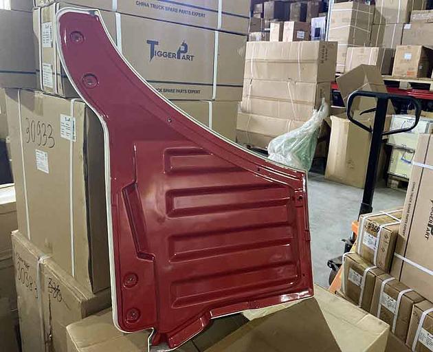 Door trim lower left red X3000 DZ14251330151 фото 2