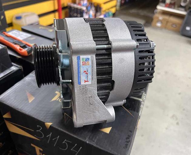 Генератор 6ти ручейковый 28V/70А Евро3 HOWO VG1560090012 TiggerPart фото 1