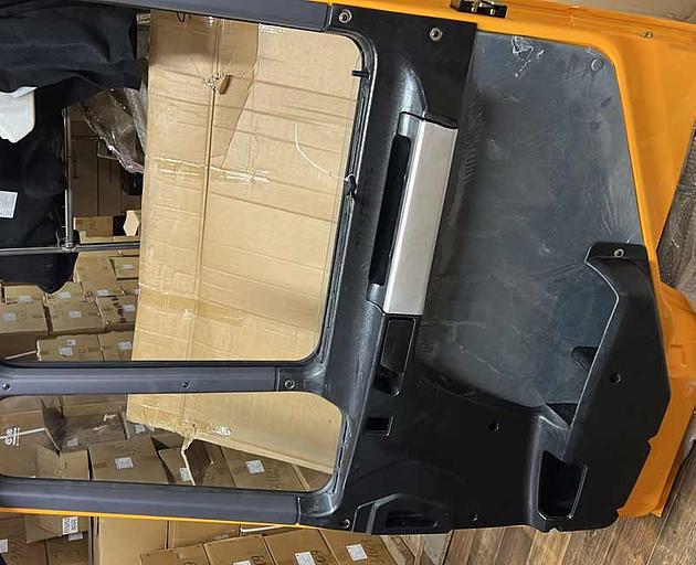 Дверь левая оранжевая в сборе F2000/F3000 с эл. стек. 81.62600.4077 фото 3