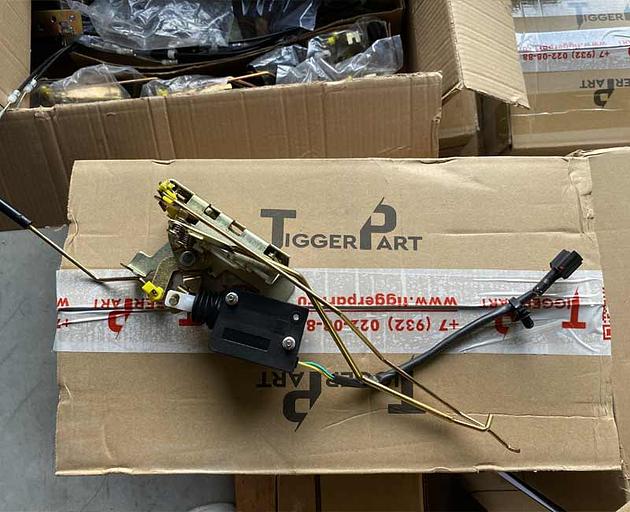 Замок двери FAW J6 левый 81.62600.4082 фото 1