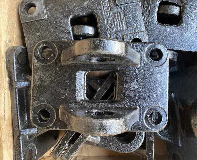 Кронштейн буксировочного устройства FAW 3312/3252 2806050-367 фото 2