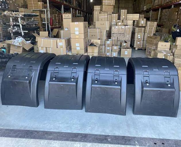 Set of rear fenders for tractor on one wheel SHAANXI SITRAK 1С31187 фото 1