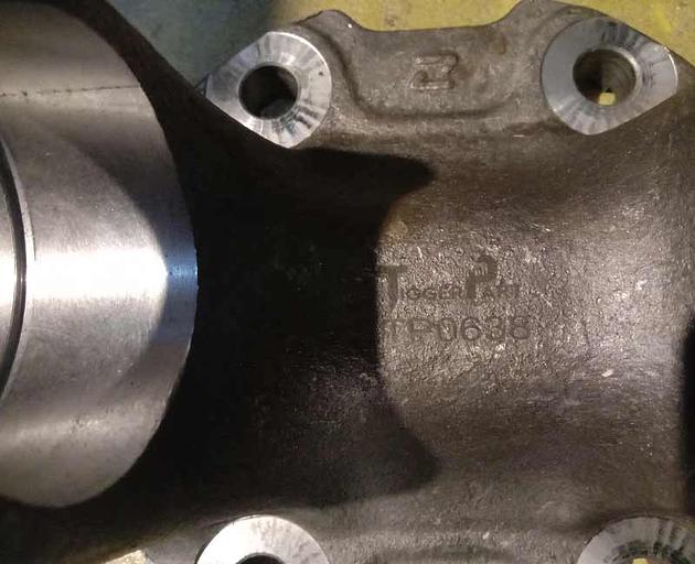 Фланец карданного вала D180mm 4 отверстия для крестовины 57х144mm 1С31209 TiggerPart фото 3