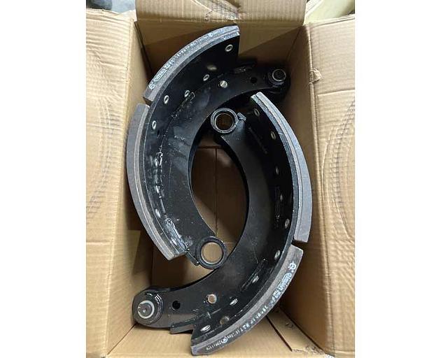 Rear brake pad SHAANXI X3000 HD90149340093 фото 1