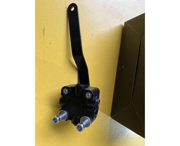 Кран уровня пола (Front) SHAANXI X3000 DZ15221440034 TiggerPart фото 3