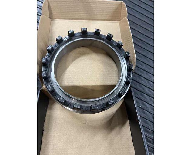 Ортаңғы осьтің беріліс қорабының қақпағы гайка (май тығыздағыш астындағы орталық дифференциал) X3000 HD469-2502014 TiggerPart фото 1