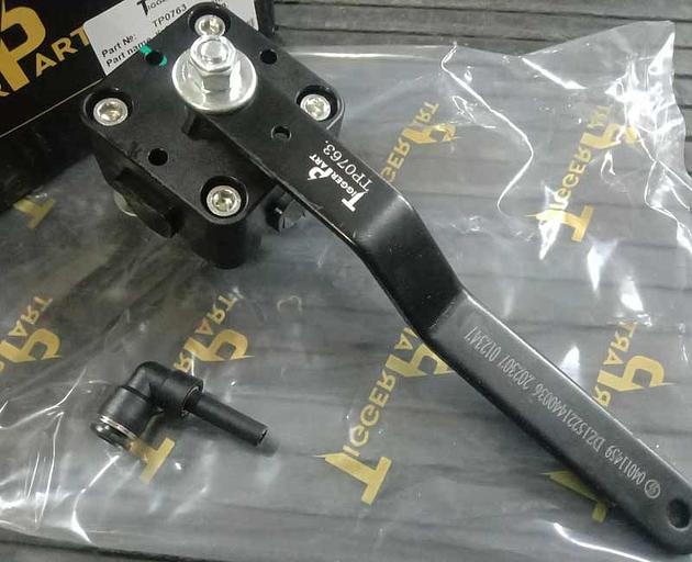 Кран уровня пола (Rear) SHAANXI X3000 DZ15221440036 TiggerPart фото 1