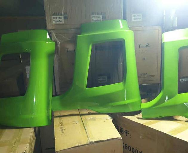 Bumper left part for headlight SHACMAN X5000/X3000 tractor restyling (green) DZ97189623062 фото 1