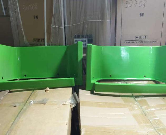 Корпус подножки левый Тягач SHACMAN X5000 рестайлинг (зеленый) DZ14251240065 фото 1