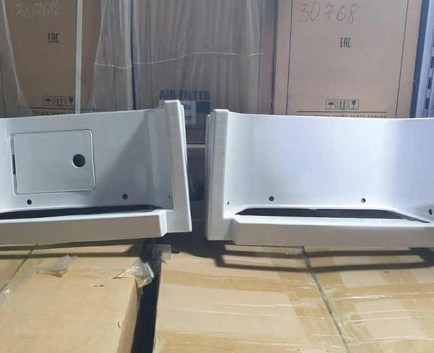 Корпус подножки правый Тягач SHACMAN X5000 рестайлинг (белый) DZ14251240068 фото 1