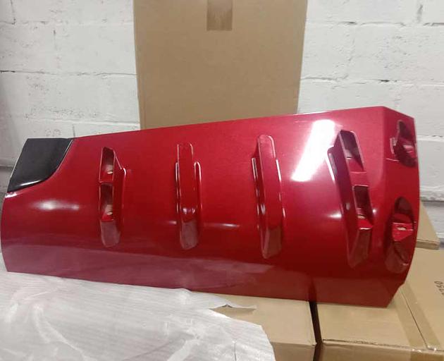 Обтекатель кабины внутренний правый SHACMAN X5000 рестайлинг (красный) DZ14251110524 фото 1