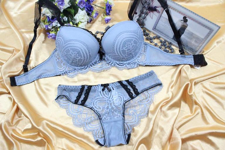 Комплект нижнего белья: бюстгальтер № 3 и трусы р-р 42-48 Арт. 18077С (75-90) (к.10607) фото 1