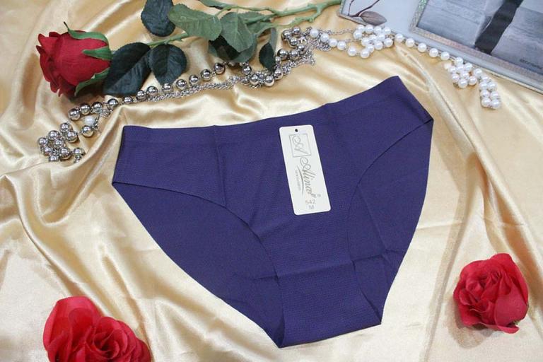 Трусы женские р-р 44-48 Арт. 542 премиум бесшовные (к.8830) фото 1