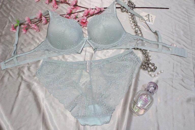 Комплект нижнего белья: бюстгальтер № 3 и трусы р-р 46-50 Арт. 1355 (80-90) тонкий поролон (к.11583) фото 2