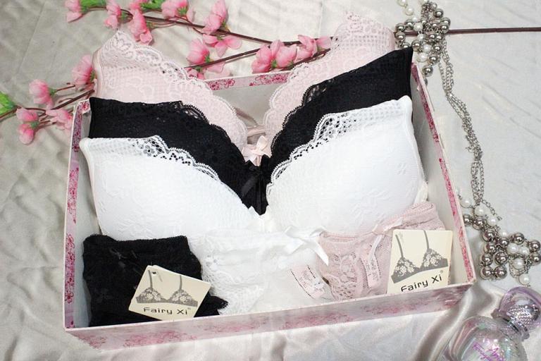 Комплект нижнего белья: бюстгальтер № 3 и трусы р-р 46-50 Арт. 1355 (80-90) тонкий поролон (к.11583) фото 3