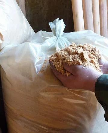 Опил березовый (упакованный) 25-35 кг фото 1