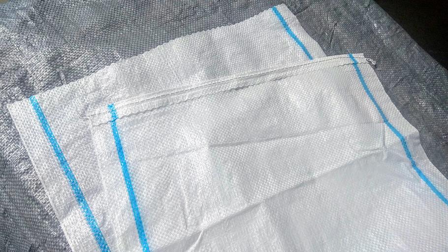 Мешок полипропиленовый (белый с синей полосой) 55×105 см ОПТ фото 1