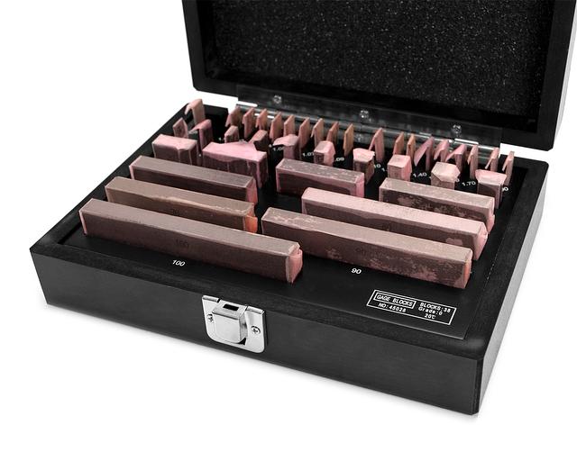 Набор КМД N 2 кл.0 (0-Н2) КЛБ с поверкой фото 3