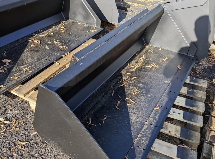 Ковш стандартный на минипогрузчик bobcat фото 2